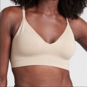 Athleta Renewal Bra. Medium. Nude color